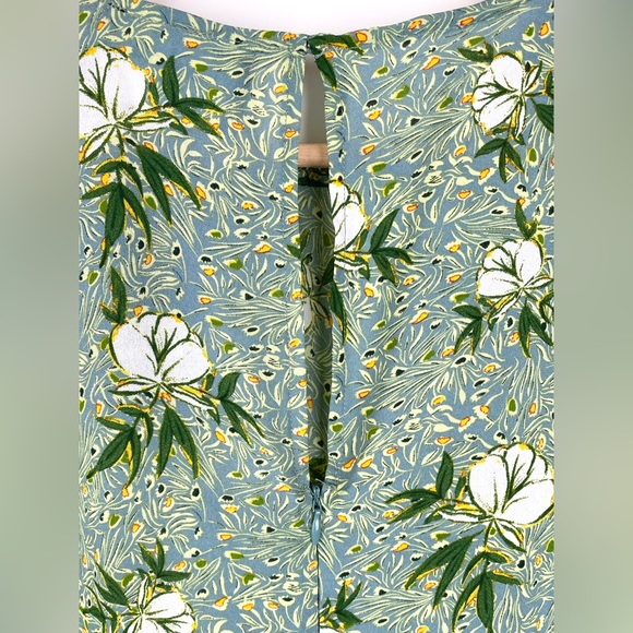 Velvet Oak Floral Romper - Picture 9 of 11